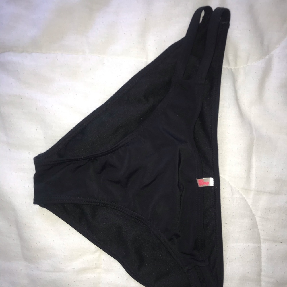 Bikini bottoms